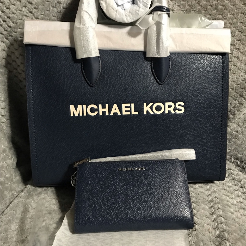 Nwt Michael Kors Mirella Tote Color Navy
